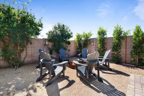 Exterior - 532 N Falcon Dr, Gilbert, AZ 85234 photo 8 of 13