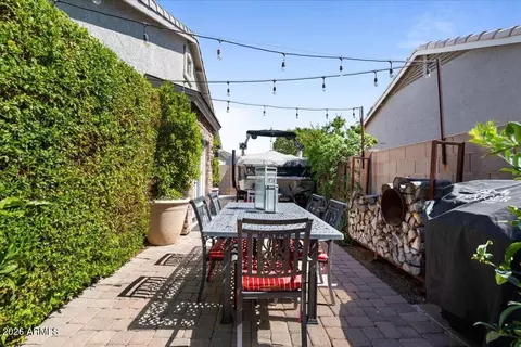 Exterior - 532 N Falcon Dr, Gilbert, AZ 85234 photo 6 of 13