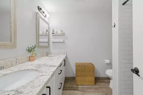 Bath - 962 E 8th Pl, Mesa, AZ 85203 photo 4 of 4