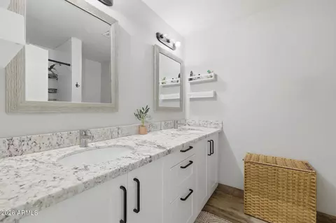 Bath - 962 E 8th Pl, Mesa, AZ 85203 photo 3 of 4