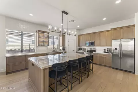 9418 W Salter Dr, Peoria, AZ 85382
