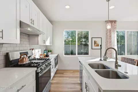 Kitchen - 6536 N 15th Dr, Phoenix, AZ 85015 photo 2 of 3
