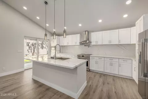 Kitchen - 412 E Utopia Rd, Phoenix, AZ 85024 photo 4 of 4