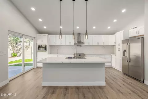 Kitchen - 412 E Utopia Rd, Phoenix, AZ 85024 photo 2 of 4