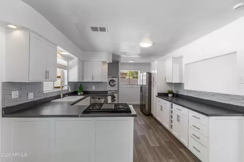 1807 E San Miguel Ave, Phoenix, AZ 85016 photo 2