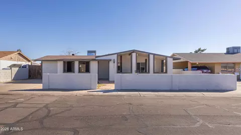 8827 W Sells Dr, Phoenix, AZ 85037