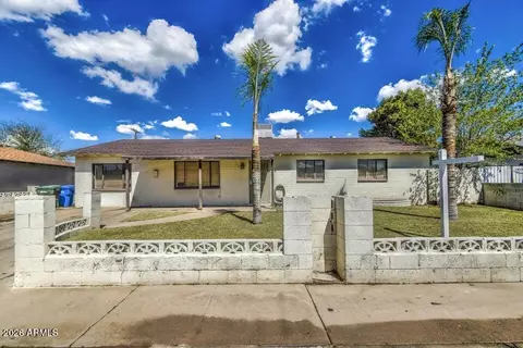 4832 W Earll Dr, Phoenix, AZ 85031