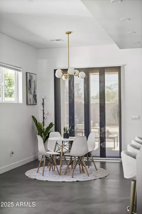 Dining - 1211 E Hayward Ave, Phoenix, AZ 85020 photo 3 of 3