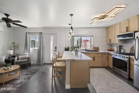 Kitchen - 1211 E Hayward Ave, Phoenix, AZ 85020 photo 16 of 19