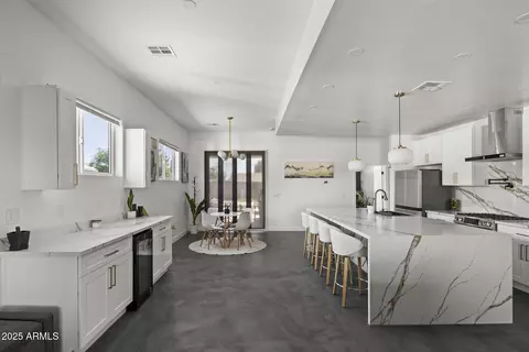 Kitchen - 1211 E Hayward Ave, Phoenix, AZ 85020 photo 4 of 19