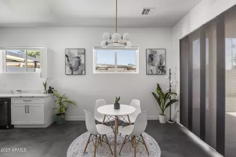 Dining - 1211 E Hayward Ave, Phoenix, AZ 85020 photo 1 of 3