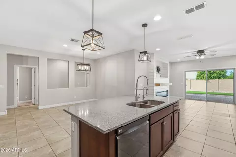 Entry Way - 10826 E Topaz Ave, Mesa, AZ 85212 photo 4 of 4