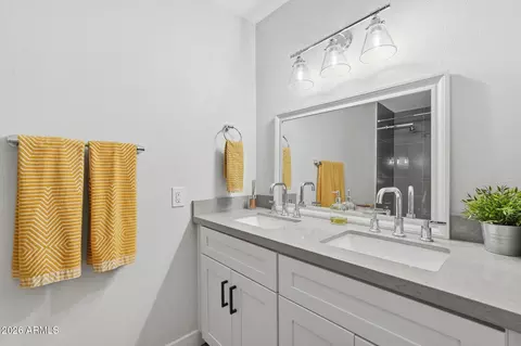 Bath - 1870 E Tulane Dr, Tempe, AZ 85283 photo 3 of 4