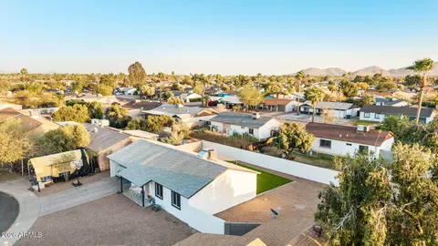 View/Area - 3429 Everett Dr, Phoenix, AZ 85032 photo 3 of 13
