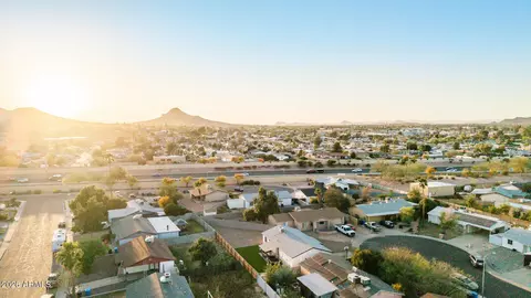 View/Area - 3429 Everett Dr, Phoenix, AZ 85032 photo 9 of 13
