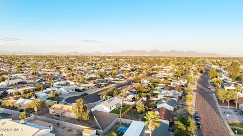 View/Area - 3429 Everett Dr, Phoenix, AZ 85032 photo 7 of 13