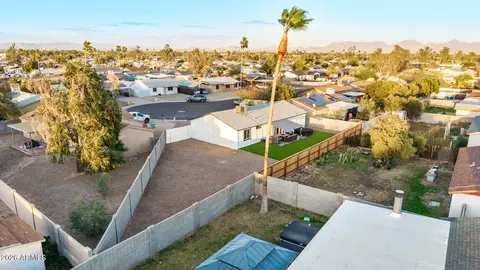 View/Area - 3429 Everett Dr, Phoenix, AZ 85032 photo 11 of 13