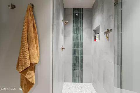Bath - 2211 E Camelback Rd #605, Phoenix, AZ 85016 photo 5 of 5