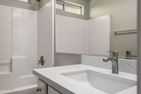 Bath - 1151 E Pony Ln, Gilbert, AZ 85295 photo 3 of 3
