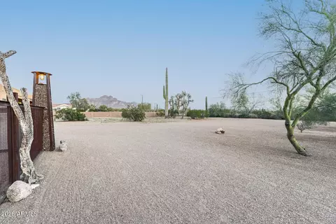 Exterior - 304 E Mckellips Blvd, Apache Junction, AZ 85119 photo 11 of 18