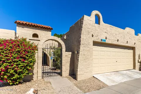 Exterior - 3004 W Phelps Rd, Phoenix, AZ 85053 photo 2 of 10