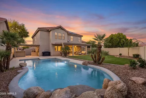 4037 E Pinto Ln, Phoenix, AZ 85050 photo 2