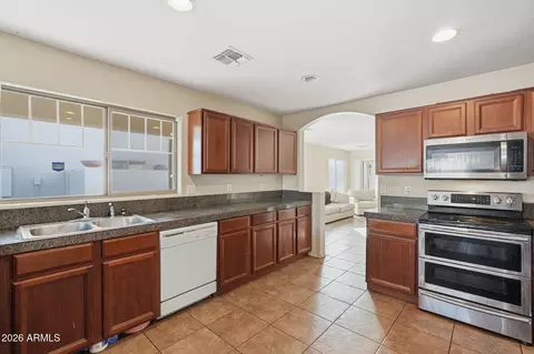 Kitchen - 8109 W Globe Ave, Phoenix, AZ 85043 photo 1 of 3