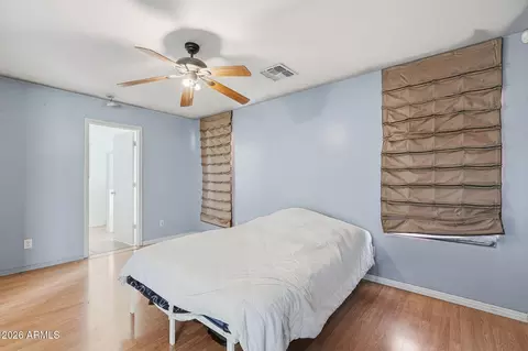 Bedroom - 8109 W Globe Ave, Phoenix, AZ 85043 photo 4 of 5