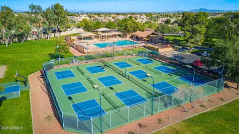 View/Area - 2630 E Silverwood Dr, Phoenix, AZ 85048 photo 6 of 8