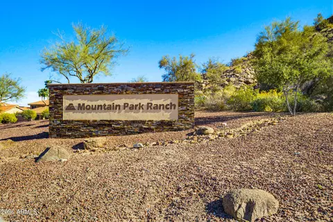 View/Area - 2630 E Silverwood Dr, Phoenix, AZ 85048 photo 5 of 8
