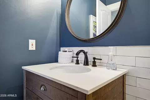 Bath - 2630 E Silverwood Dr, Phoenix, AZ 85048 photo 5 of 10