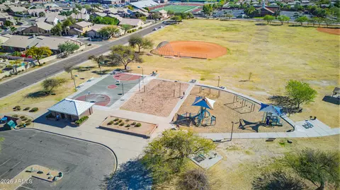 View/Area - 2630 E Silverwood Dr, Phoenix, AZ 85048 photo 7 of 8
