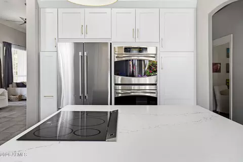 Kitchen - 2630 E Silverwood Dr, Phoenix, AZ 85048 photo 5 of 11