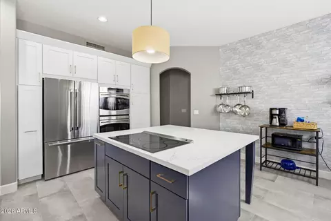 Kitchen - 2630 E Silverwood Dr, Phoenix, AZ 85048 photo 3 of 11