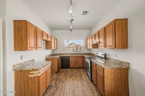 741 E Cantebria Dr, Gilbert, AZ 85296 photo 3