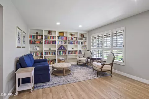 Living - 7823 N 7th Pl, Phoenix, AZ 85020 photo 1 of 2