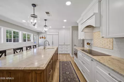 Kitchen - 7823 N 7th Pl, Phoenix, AZ 85020 photo 6 of 7