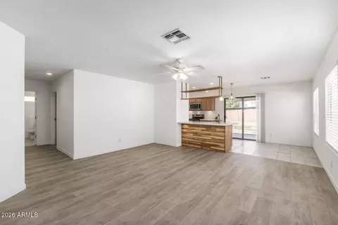 Living - 2026 W Townley Ave, Phoenix, AZ 85021 photo 2 of 4