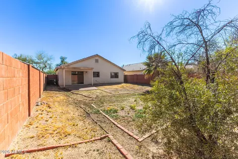 Exterior - 2026 W Townley Ave, Phoenix, AZ 85021 photo 4 of 5