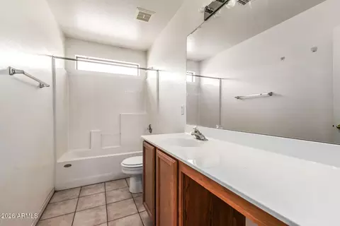 Bath - 2026 W Townley Ave, Phoenix, AZ 85021 photo 3 of 3