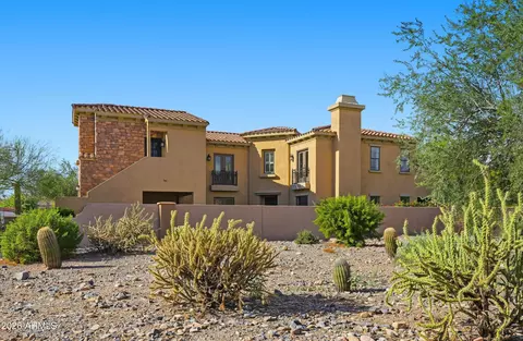 9832 Edgestone Dr, Scottsdale, AZ 85255