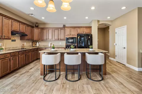 Kitchen - 2614 E Carob Dr, Gilbert, AZ 85298 photo 3 of 3