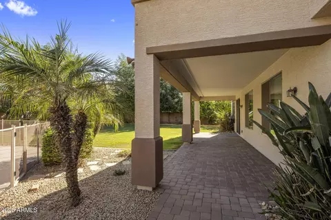 Exterior - 2614 E Carob Dr, Gilbert, AZ 85298 photo 2 of 7