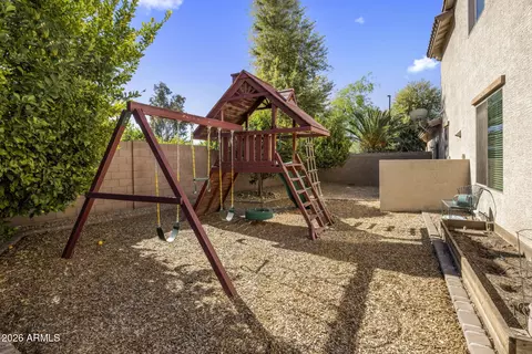 Exterior - 2614 E Carob Dr, Gilbert, AZ 85298 photo 7 of 7