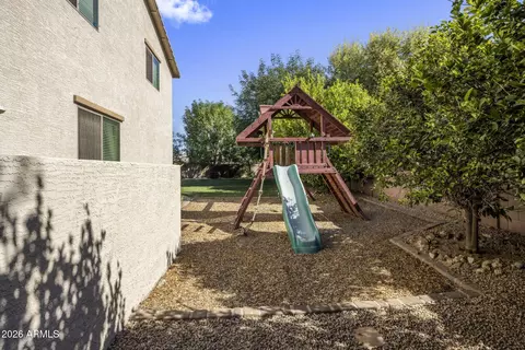 Exterior - 2614 E Carob Dr, Gilbert, AZ 85298 photo 6 of 7