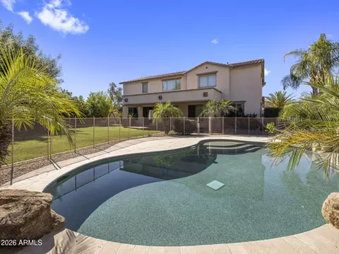 Exterior - 2614 E Carob Dr, Gilbert, AZ 85298 photo 3 of 7