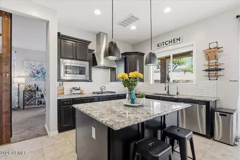 Kitchen - 2486 E Lindrick Dr, Gilbert, AZ 85298 photo 2 of 4