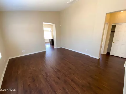 Living - 3938 W Hackamore Dr, Phoenix, AZ 85083 photo 2 of 5