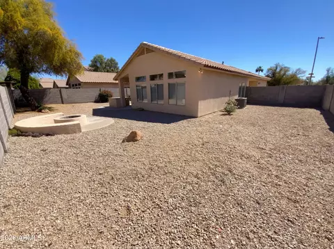 Exterior - 3938 W Hackamore Dr, Phoenix, AZ 85083 photo 2 of 4