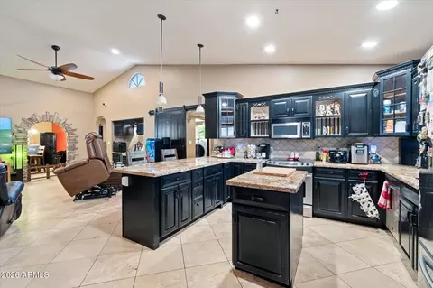 Kitchen - 2352 E Florian Cir, Mesa, AZ 85204 photo 2 of 2